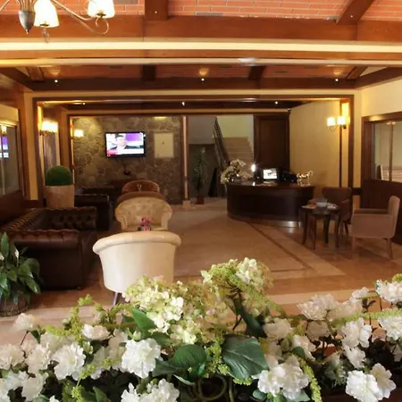 מלון Padok Premium & Stables