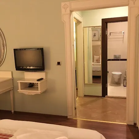 Padok Premium & Stables Hotel